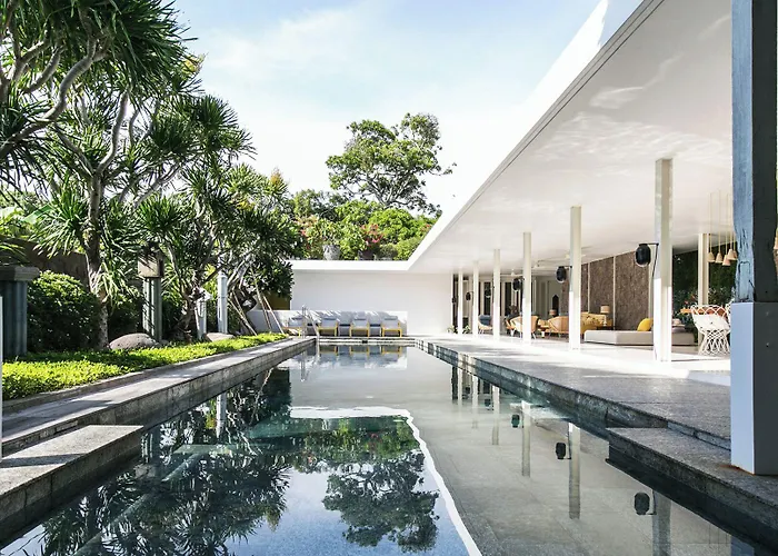 1880 * Seminyak